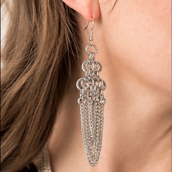 Defiant - Picture 3 of 3